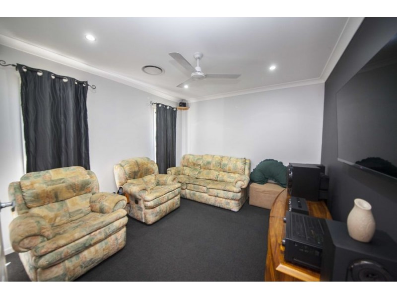 4 Timbers Reserve Drive, Oakhurst QLD 4650