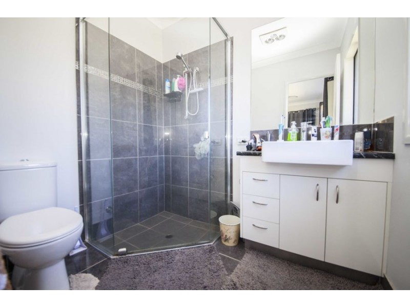 4 Timbers Reserve Drive, Oakhurst QLD 4650