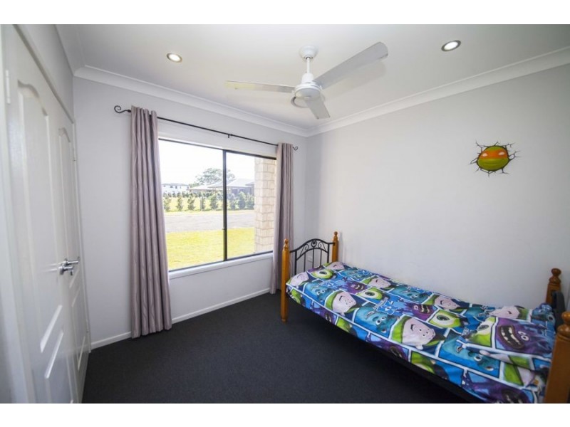 4 Timbers Reserve Drive, Oakhurst QLD 4650