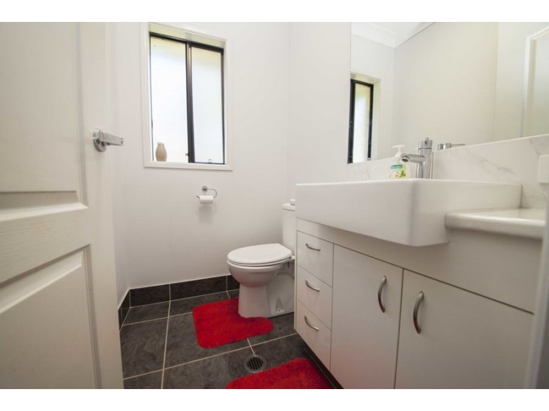 4 Timbers Reserve Drive, Oakhurst QLD 4650