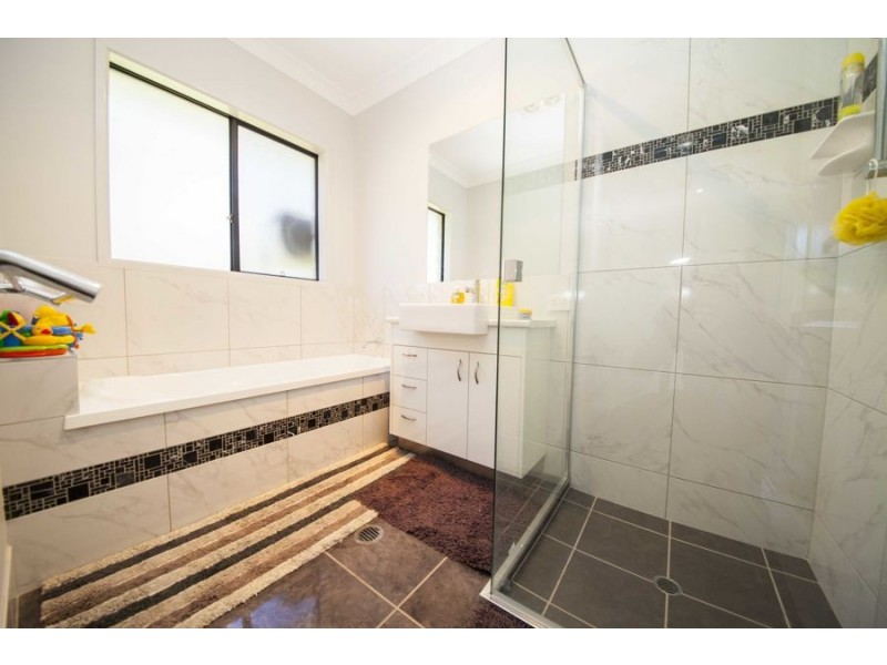 4 Timbers Reserve Drive, Oakhurst QLD 4650