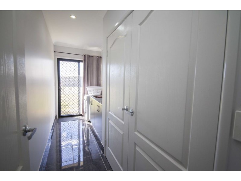 4 Timbers Reserve Drive, Oakhurst QLD 4650