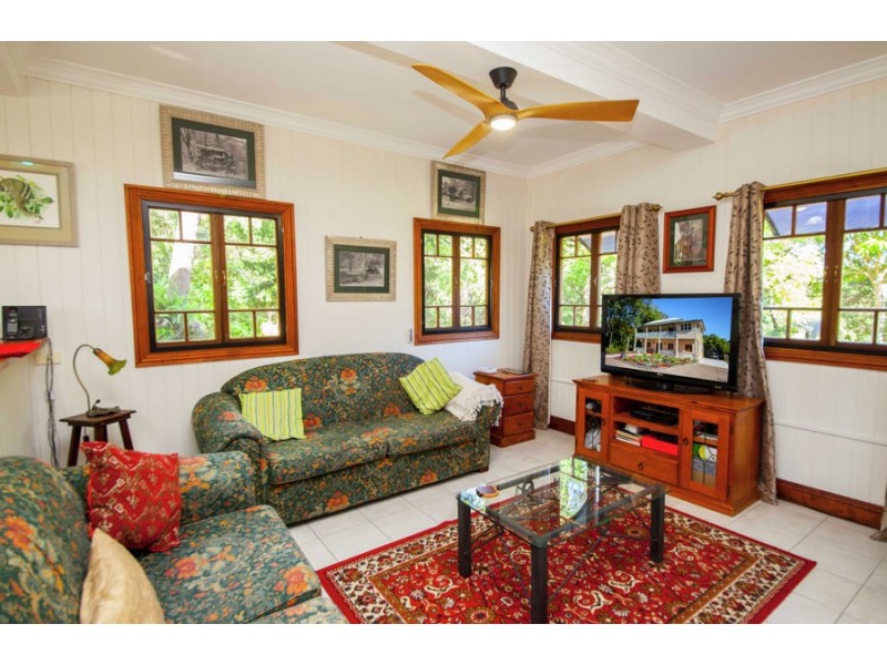 31-33 Puller Street, Granville QLD 4650
