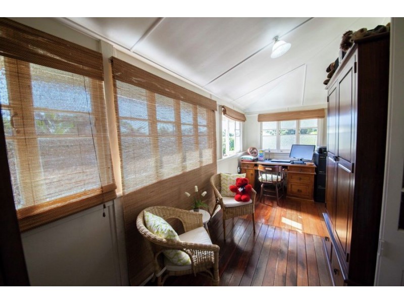 31-33 Puller Street, Granville QLD 4650