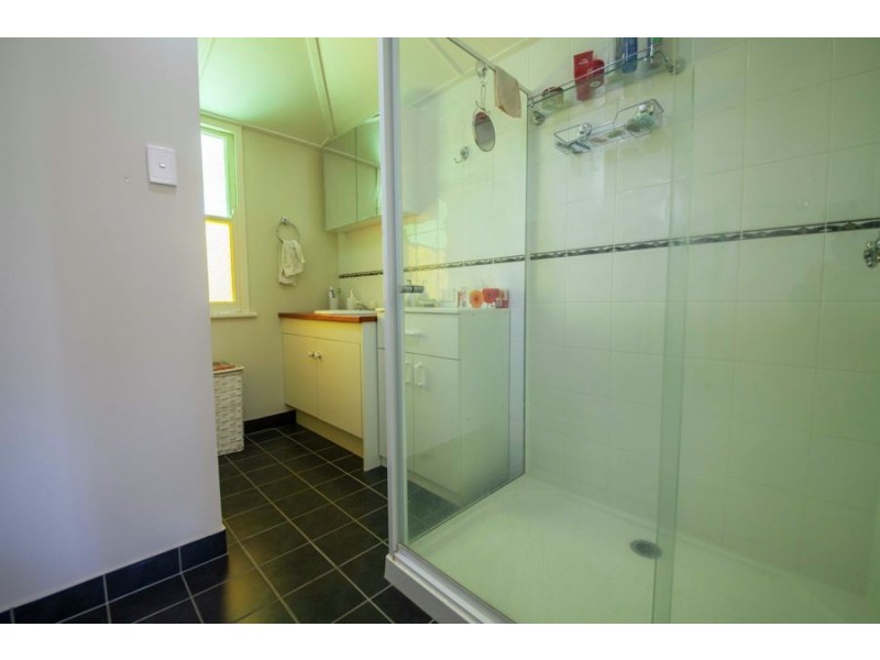 31-33 Puller Street, Granville QLD 4650