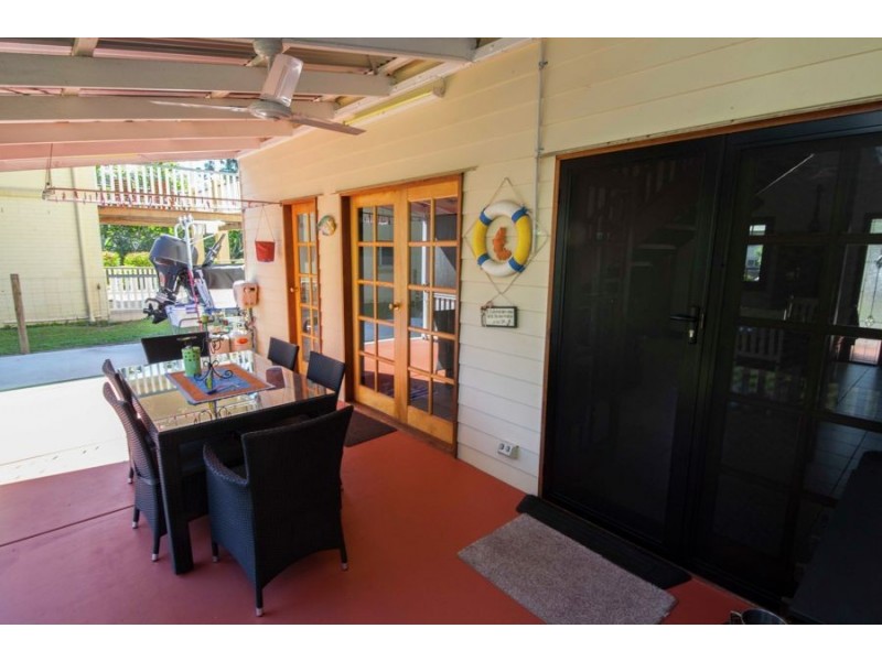 31-33 Puller Street, Granville QLD 4650