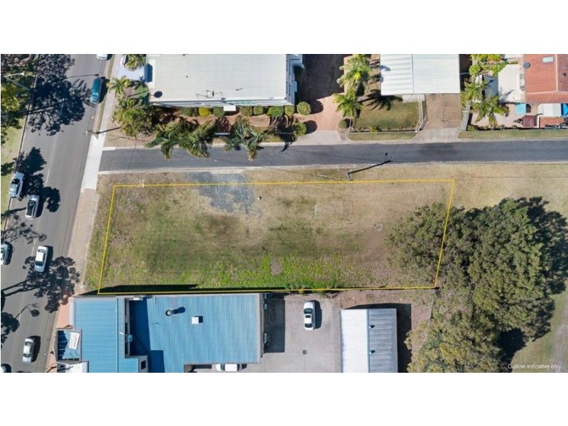 323 Esplanade, Scarness QLD 4655