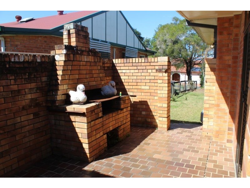 8 Errol Street, Maryborough QLD 4650