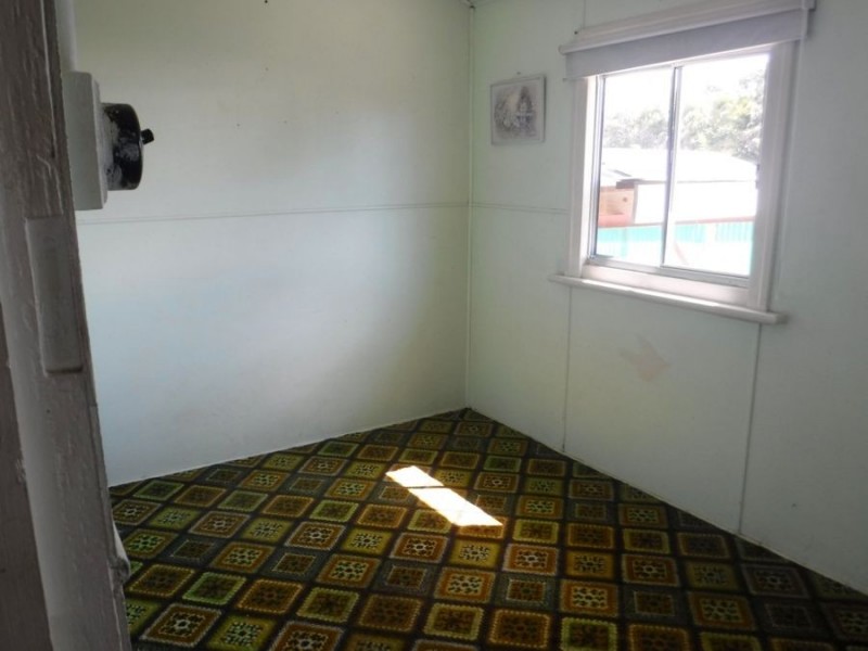 129 Cambridge Street, Granville QLD 4650