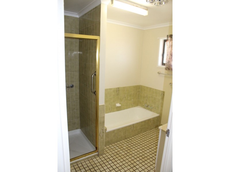 18 Tapscott Street, Tinana QLD 4650