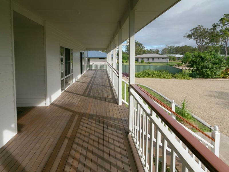 106 Woocoo Drive, Oakhurst QLD 4650