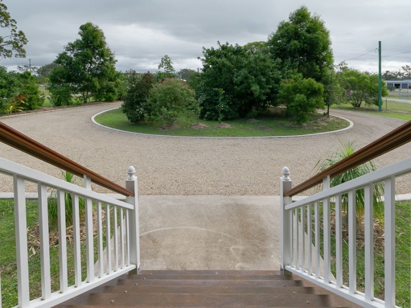 106 Woocoo Drive, Oakhurst QLD 4650