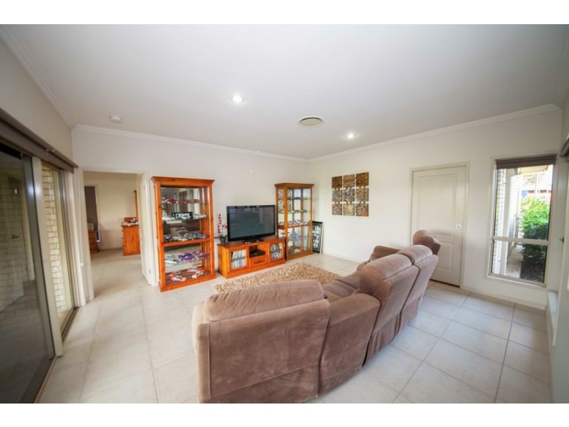 95 Charles Bruce Drive, Oakhurst QLD 4650