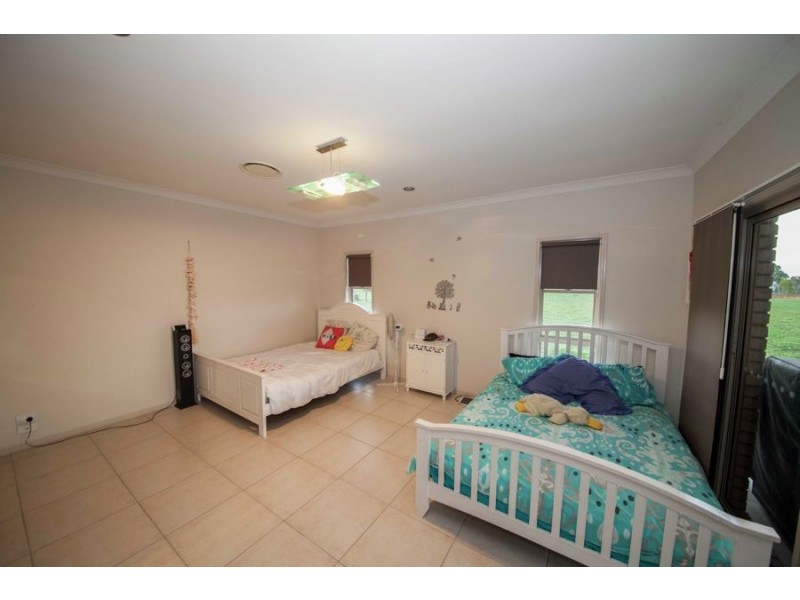 95 Charles Bruce Drive, Oakhurst QLD 4650