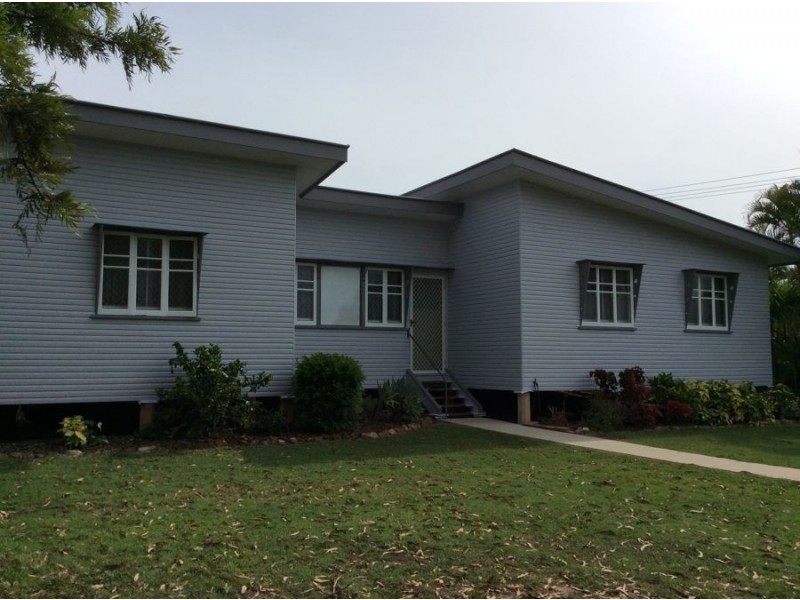 1 Andrew Street, Pialba QLD 4655