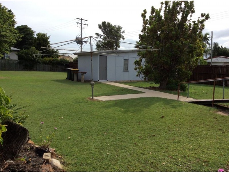 1 Andrew Street, Pialba QLD 4655