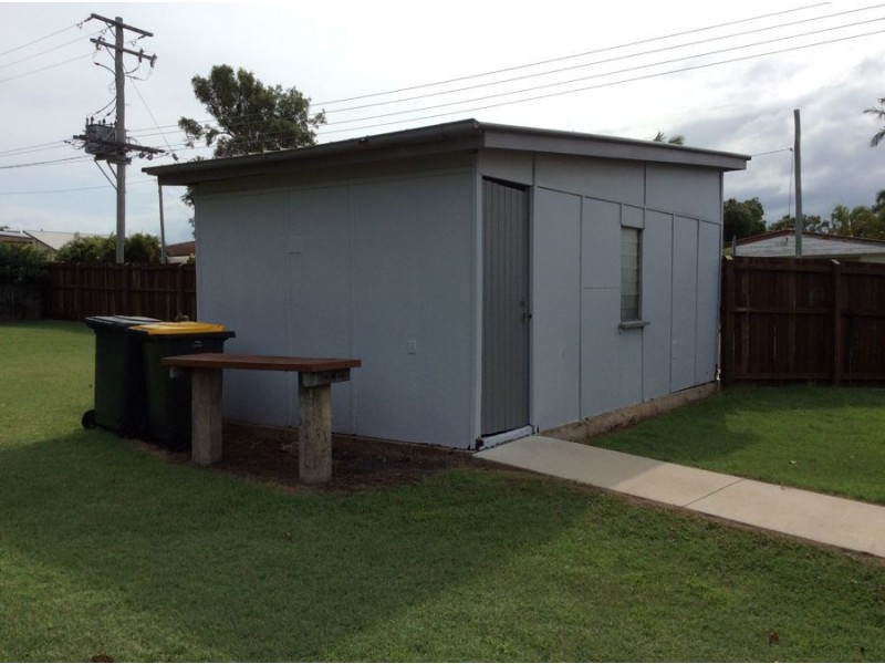 1 Andrew Street, Pialba QLD 4655