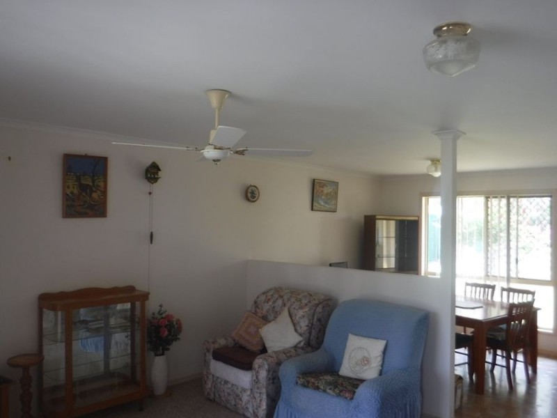 34 Woocoo Drive, Oakhurst QLD 4650