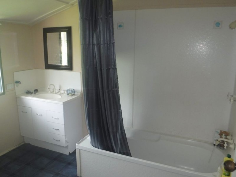 157 Cambridge Street, Granville QLD 4650