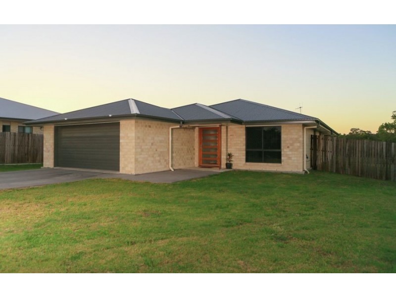 10 Kingfisher Drive, Oakhurst QLD 4650