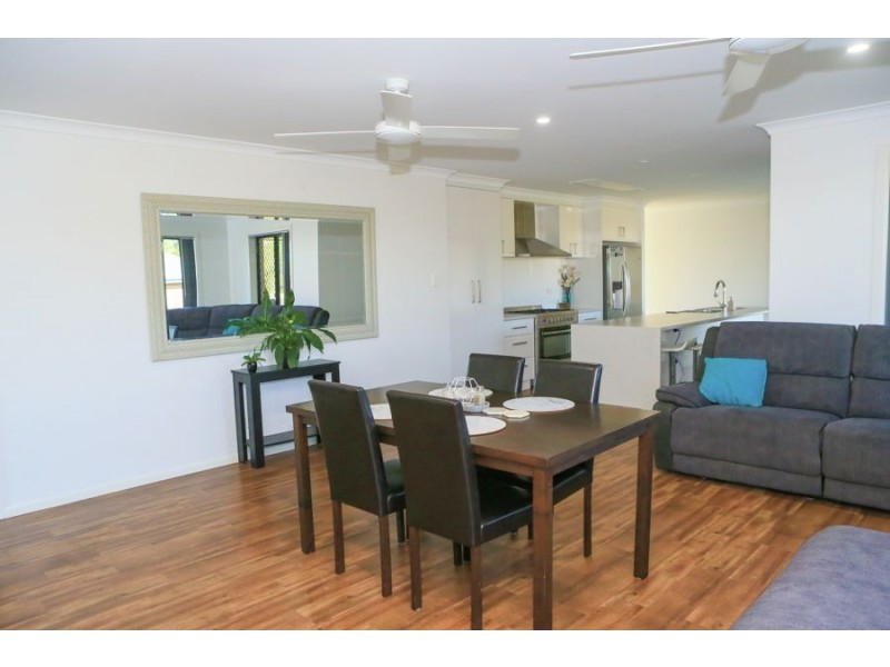 10 Kingfisher Drive, Oakhurst QLD 4650