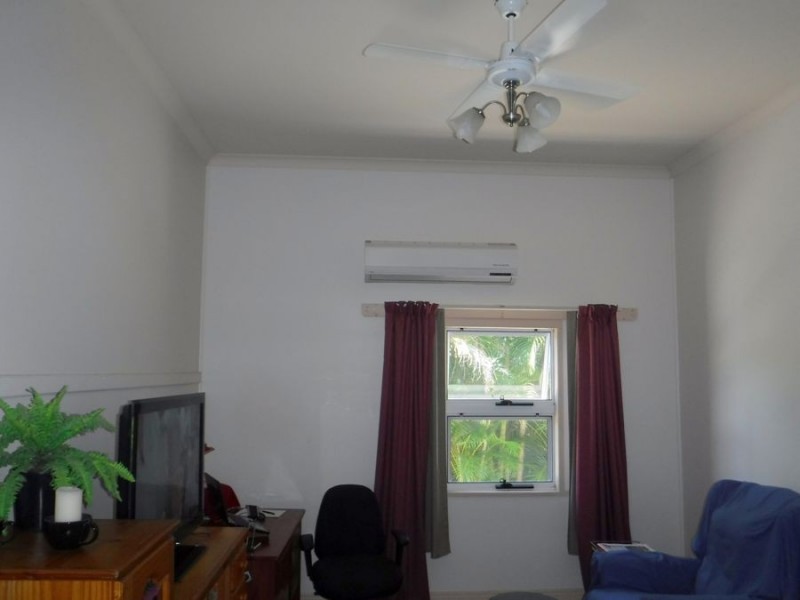 12 Charles Street, Maryborough QLD 4650