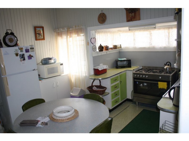 255 Tooley Street, Maryborough QLD 4650