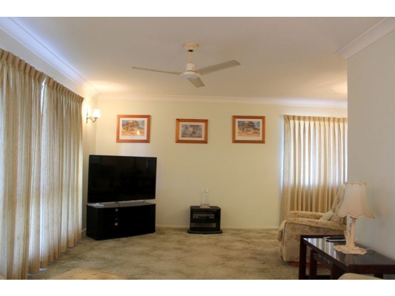 8 Shumack Drive, Maryborough QLD 4650