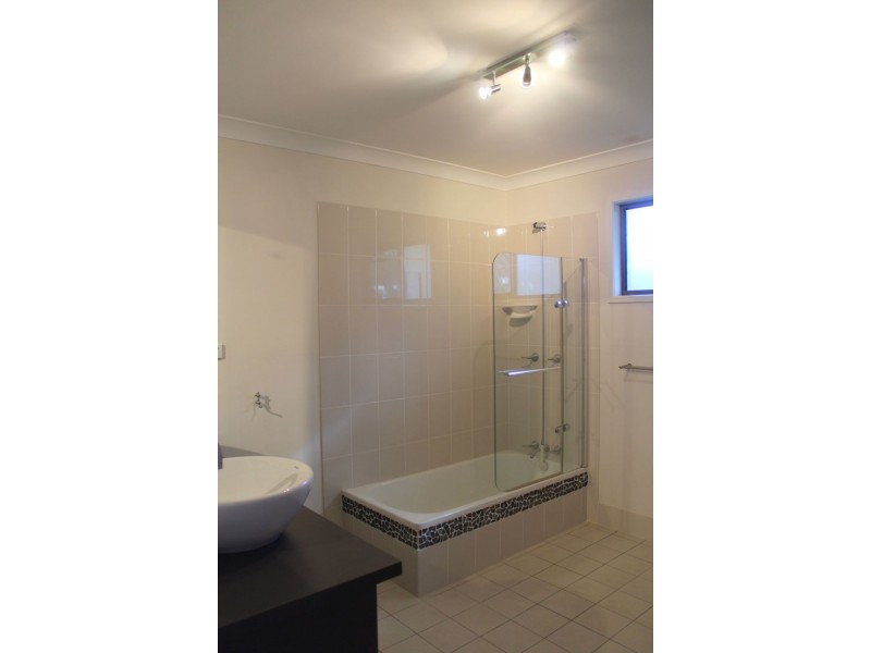 36 Jacaranda Avenue, Tinana QLD 4650