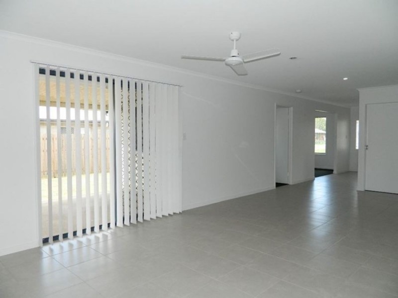 9 Shearwater Street, Kawungan QLD 4655