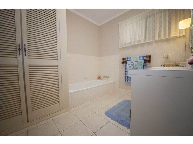 16 Norman Parade, Maryborough QLD 4650