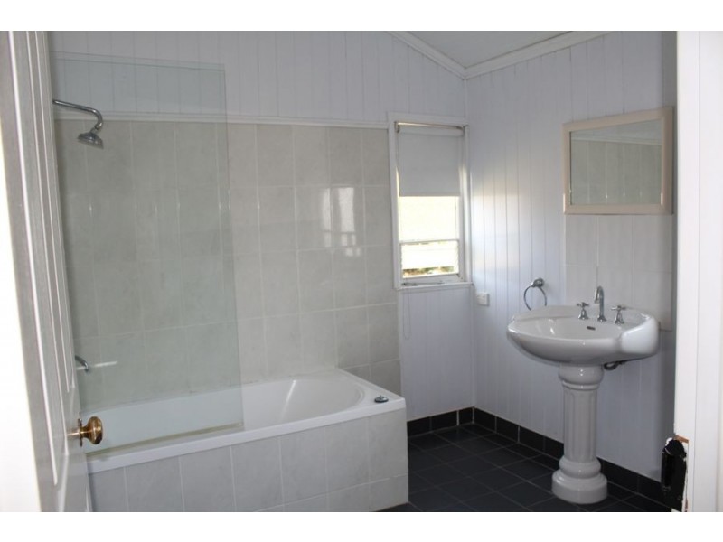 15 Ariadne Street, Maryborough QLD 4650