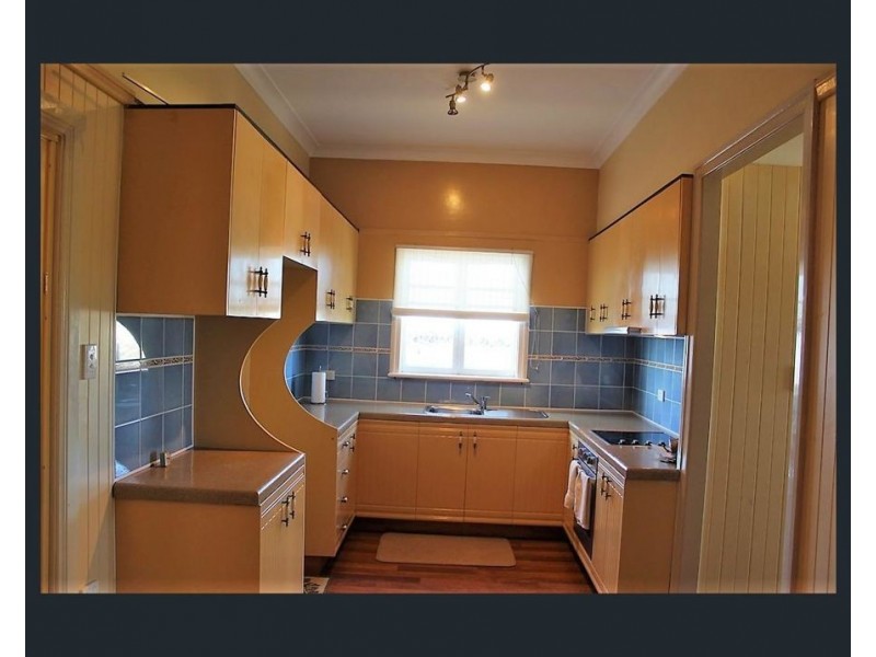 4 Premier Street, Maryborough QLD 4650