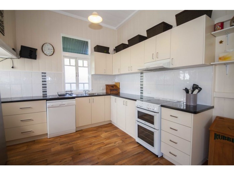 178 Ferry Street, Maryborough QLD 4650