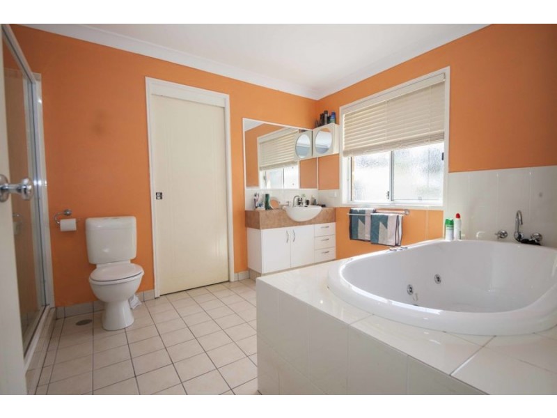 89 Sea Eagle Drive, Yengarie QLD 4650