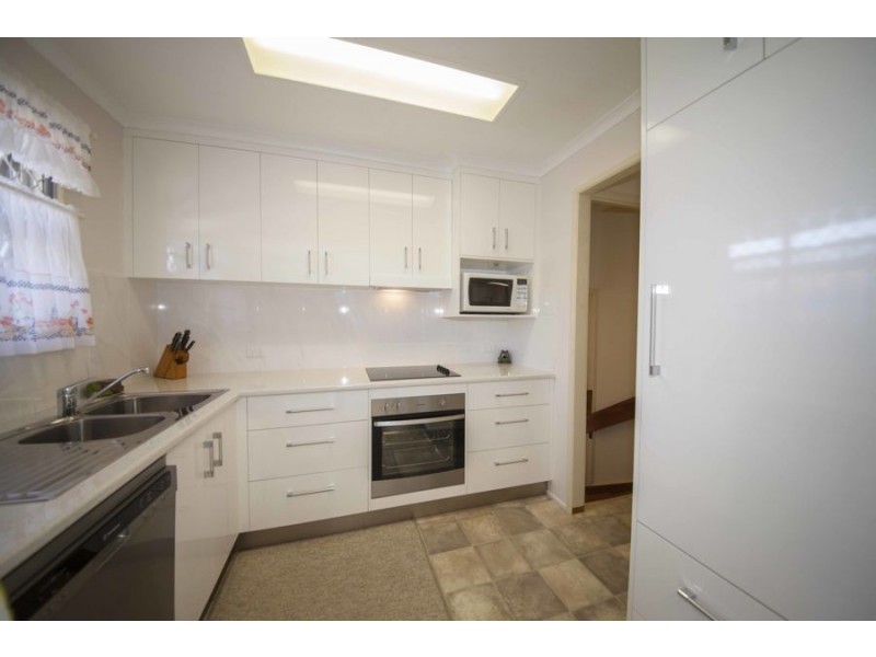 41 Hoffmann Street, Granville QLD 4650