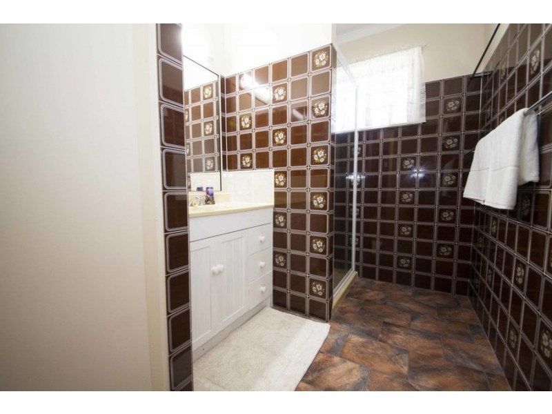 41 Hoffmann Street, Granville QLD 4650