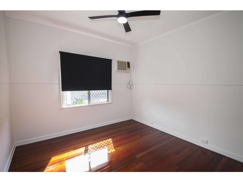 102 Boys Avenue, Maryborough QLD 4650