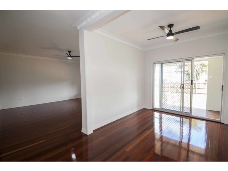 102 Boys Avenue, Maryborough QLD 4650