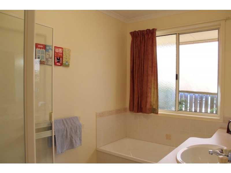 6 Satinwood Close, Maryborough QLD 4650