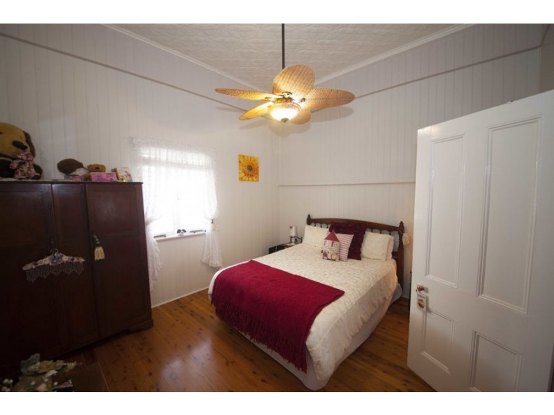 52 Wolseley Street, Granville QLD 4650