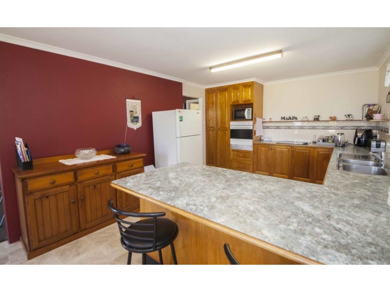 46 Wolseley Street, Granville QLD 4650