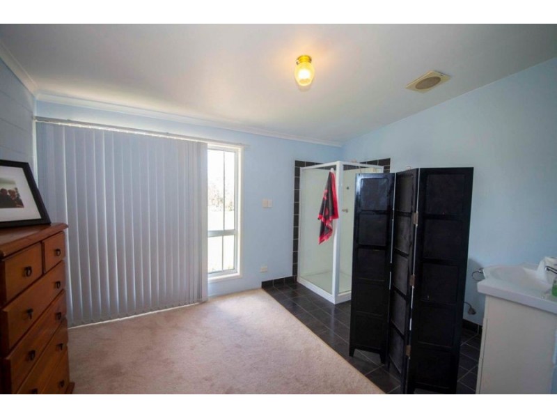 402 Nerada Road, Tinana South QLD 4650