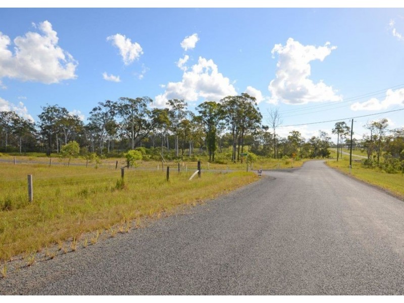 Dunmall Drive, Oakhurst QLD 4650