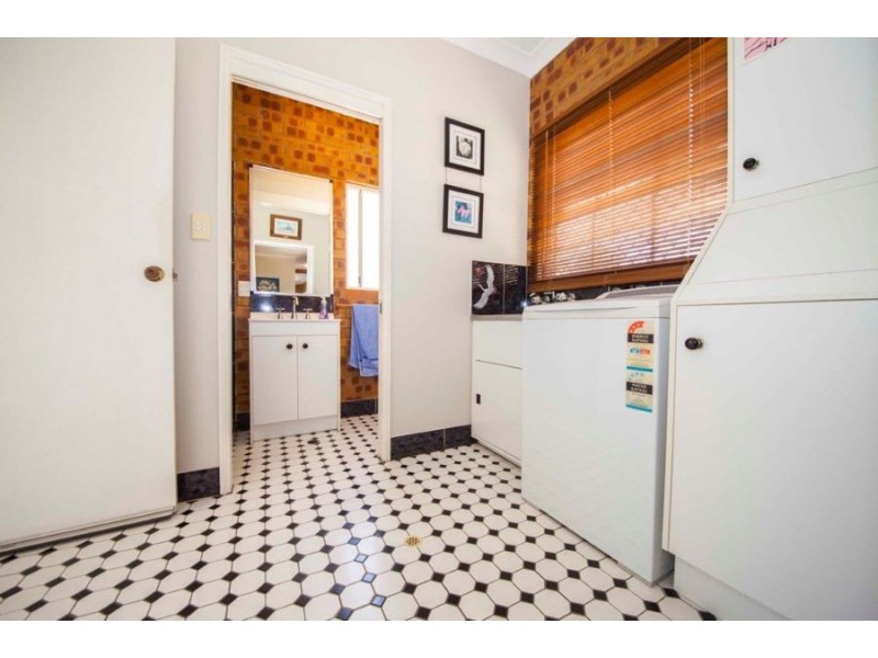 18 Cran Street, Tinana QLD 4650