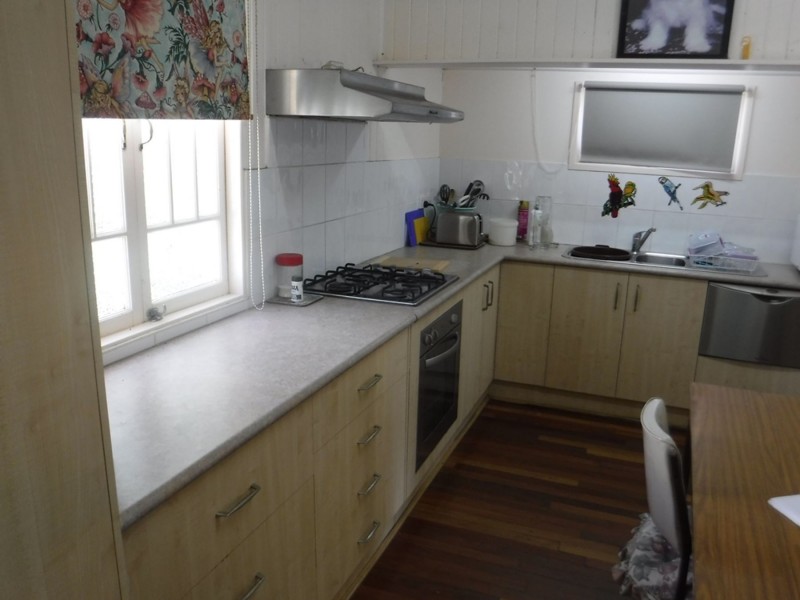 24 Grosvenor Street, Maryborough QLD 4650