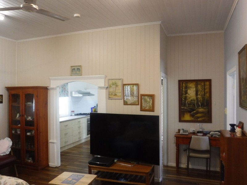 24 Grosvenor Street, Maryborough QLD 4650