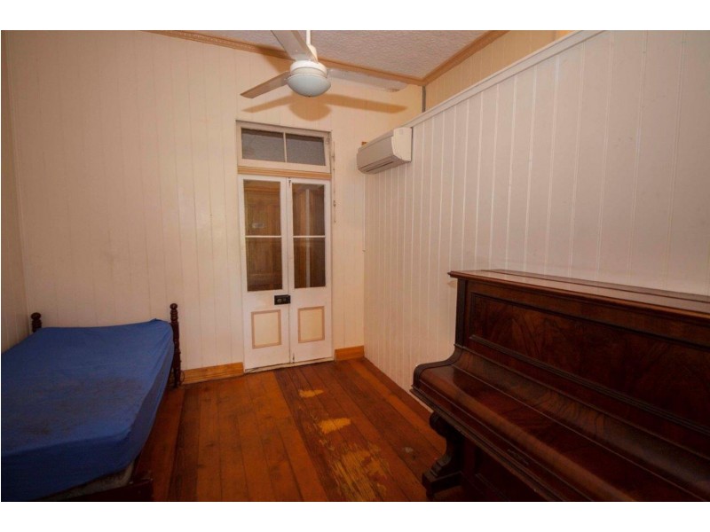 312 Lennox Street, Maryborough QLD 4650
