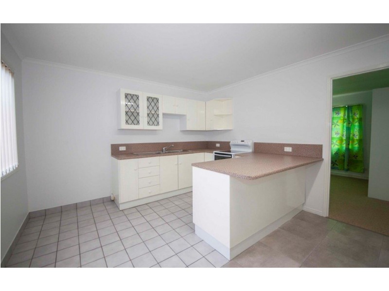 123 Cambridge Street, Granville QLD 4650