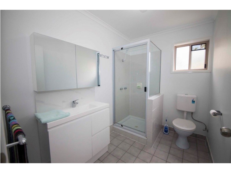 123 Cambridge Street, Granville QLD 4650